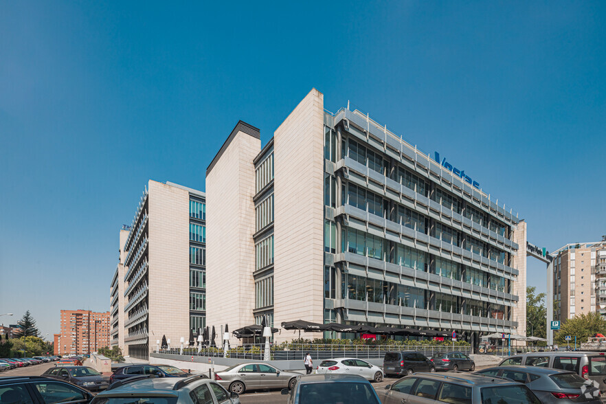 Calle Serrano Galvache, 56, Madrid, Madrid en alquiler - Foto del edificio - Imagen 3 de 17