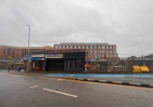 Mill St, Newport en alquiler Foto del edificio- Imagen 2 de 4