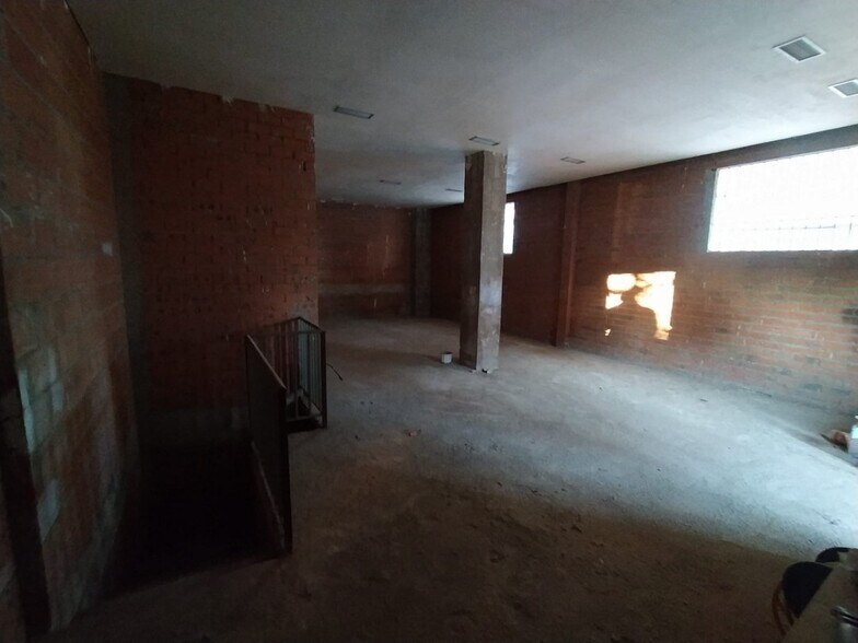 Local en Cáceres en venta - Foto del edificio - Imagen 2 de 5