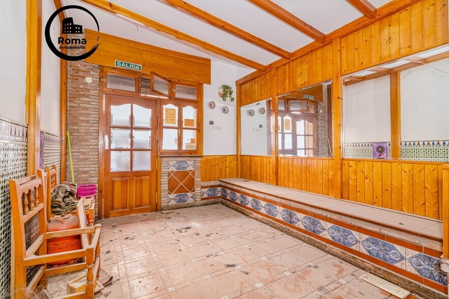 Local en Granada en venta - Foto del edificio - Imagen 3 de 29