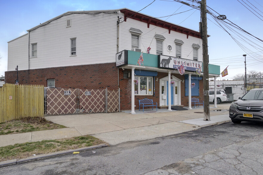 8409 Rockaway Blvd, Ozone Park, NY en venta - Foto del edificio - Imagen 3 de 21