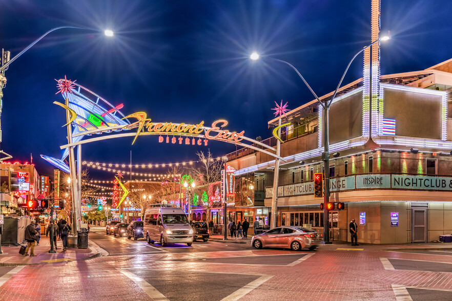 107-111 S Las Vegas Blvd & 505-515 E Fremont St, Las Vegas, NV en alquiler - Foto del edificio - Imagen 1 de 4