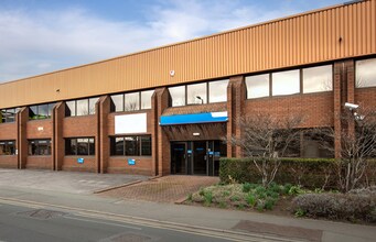 83 Buckingham Ave, Slough en alquiler Foto del edificio- Imagen 1 de 1