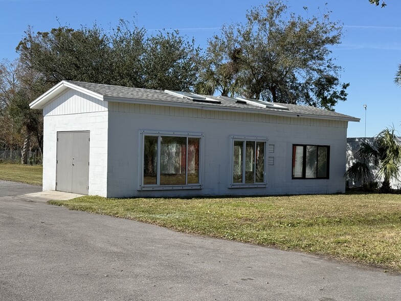 12388 Starkey Rd, Largo, FL en venta - Foto del edificio - Imagen 2 de 12