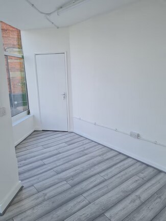 Más detalles de Victoria Rd, Horley - Flex en alquiler