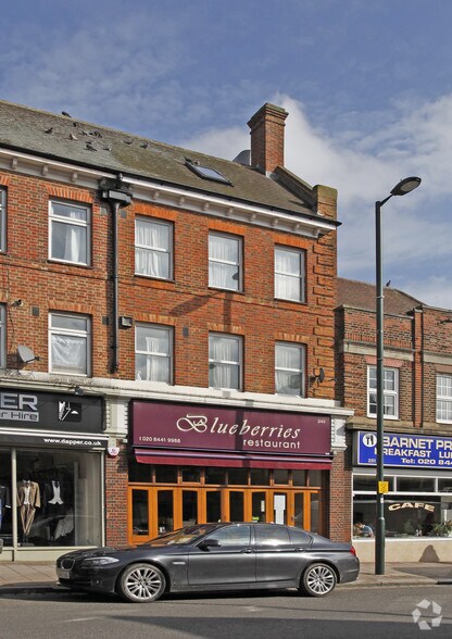 249 East Barnet Rd, Barnet en alquiler - Foto del edificio - Imagen 2 de 5