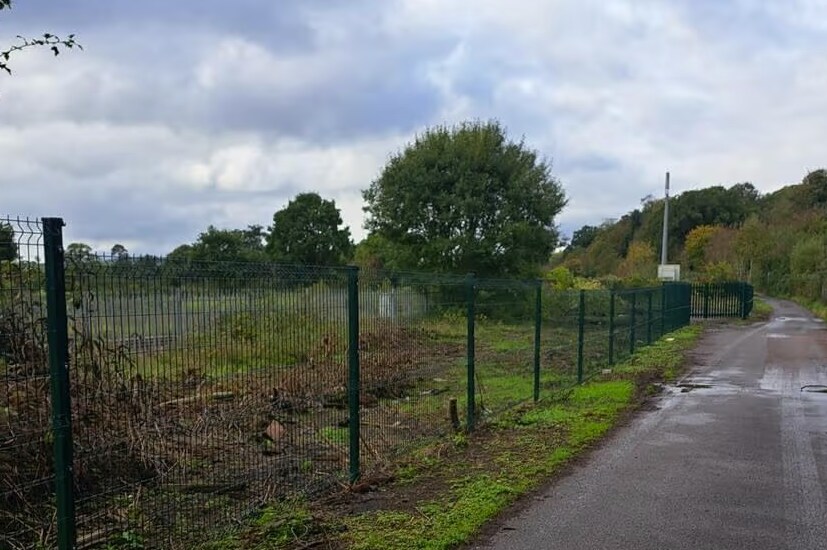 Parkes Rd, Crediton en alquiler - Foto del edificio - Imagen 3 de 3