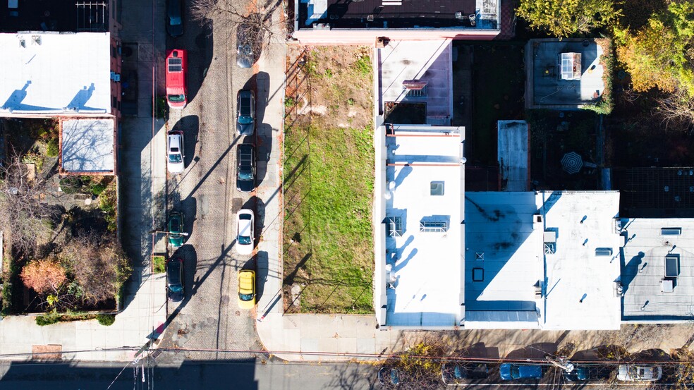 404 Van Brunt St, Brooklyn, NY en venta - Vista aérea - Imagen 1 de 3