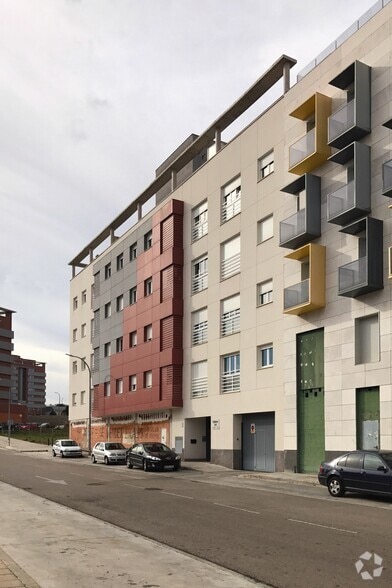 Local en Guadalajara, Guadalajara en alquiler - Foto del edificio - Imagen 2 de 2