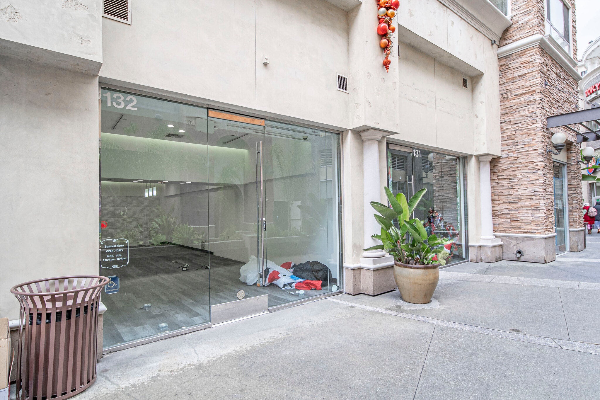 580 N Atlantic Blvd, Monterey Park, CA en alquiler Foto del edificio- Imagen 1 de 6