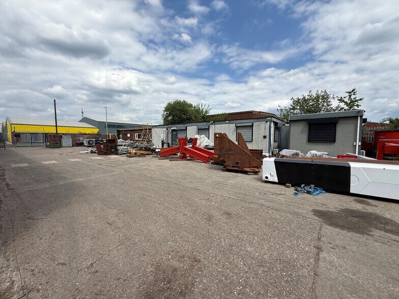 Gorton Cres, Manchester en alquiler - Foto del edificio - Imagen 3 de 8