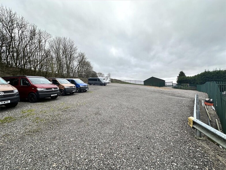 B4465, Chipping Sodbury en alquiler - Foto del edificio - Imagen 2 de 4