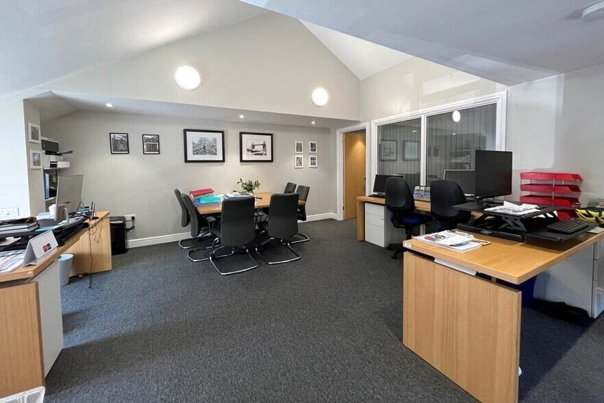 7-8A Spital Rd, Maldon en venta - Foto del edificio - Imagen 2 de 8