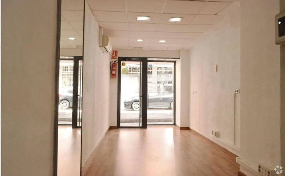 Madrid, MAD 28045 - Unidad Puerta L3 -  - Foto del interior - Image 2 of 15