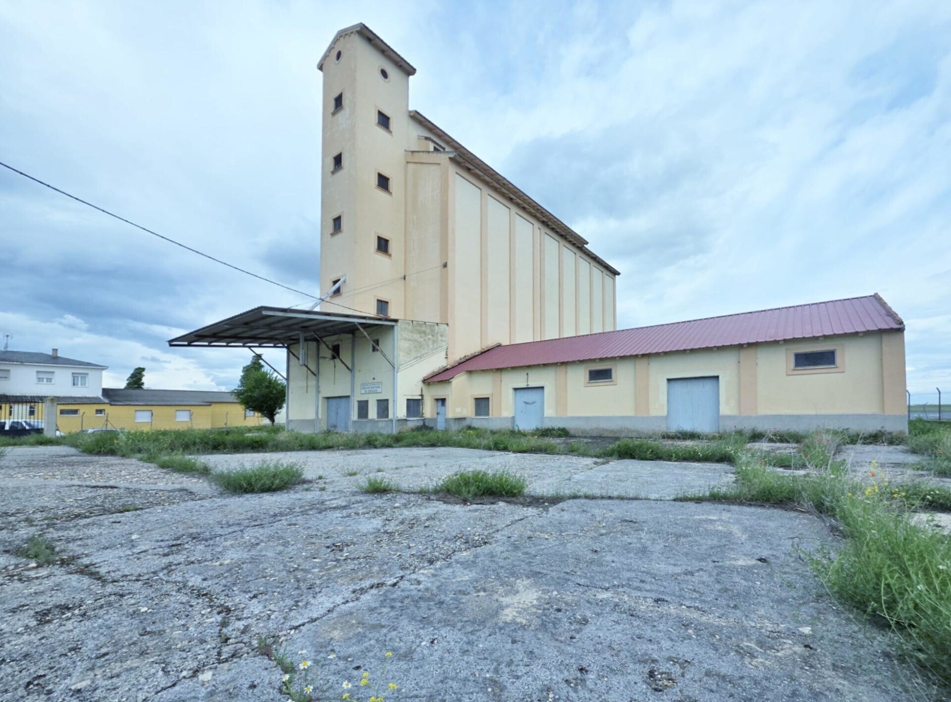 Nave en Fontiveros, Ávila en venta Foto del edificio- Imagen 1 de 26
