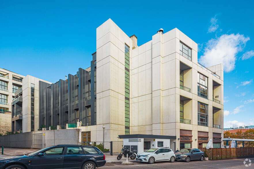 Oficinas en Madrid, MAD en venta - Foto del edificio - Imagen 2 de 3