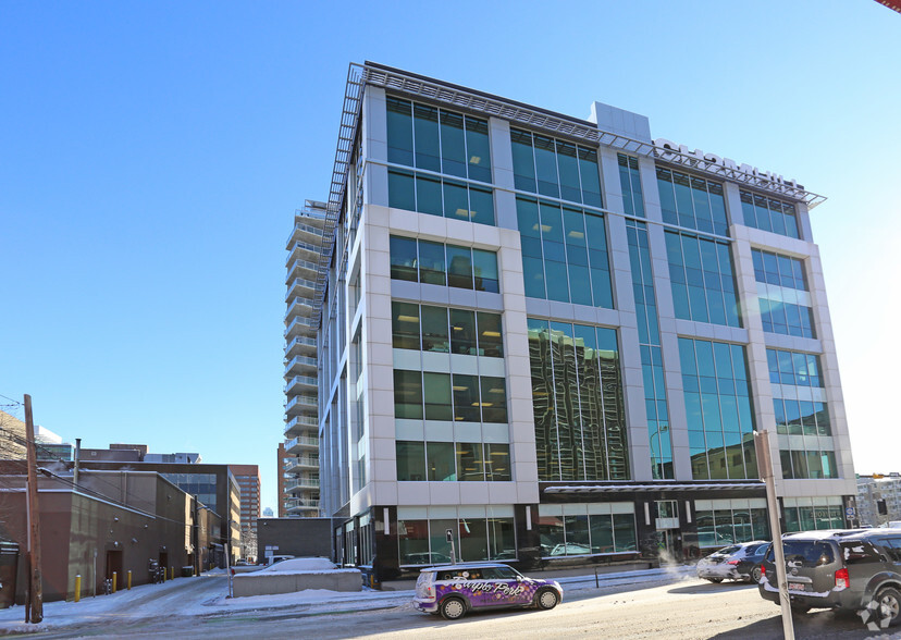 540 12th Ave SW, Calgary, AB en alquiler - Foto del edificio - Imagen 2 de 7