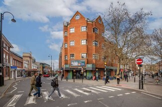Más detalles de Vine Street – en venta, Uxbridge