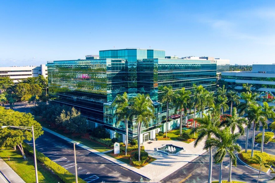 500 W Cypress Creek Rd, Fort Lauderdale, FL en alquiler - Foto del edificio - Imagen 1 de 27