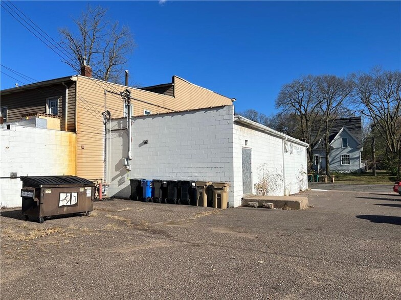 416 Putnam St, Eau Claire, WI en venta - Foto del edificio - Imagen 2 de 25