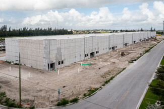 Más detalles para 10900 NW 146th St, Hialeah Gardens, FL - Naves en alquiler