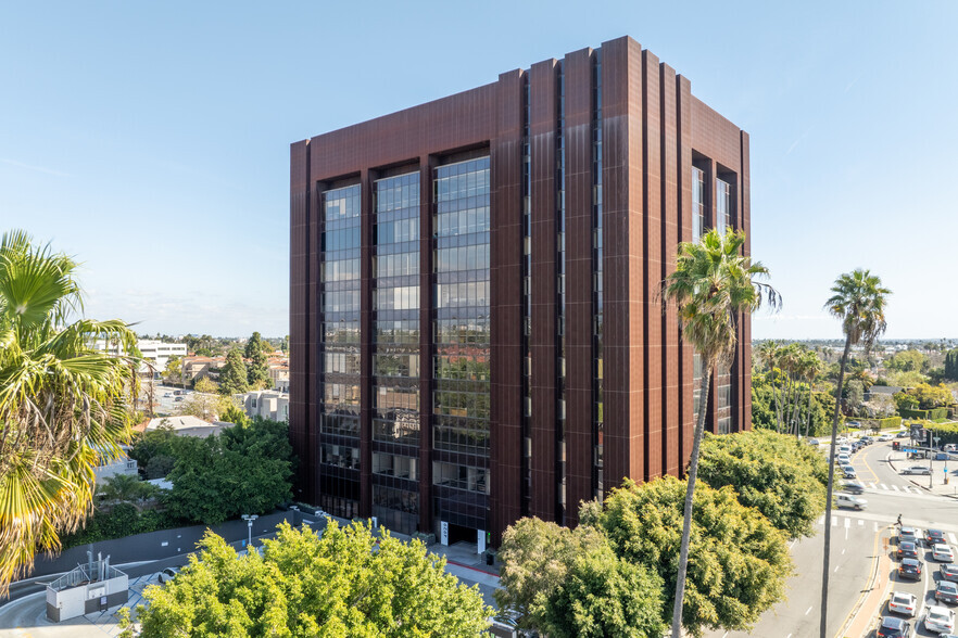 4929 Wilshire Blvd, Los Angeles, CA en alquiler - Foto del edificio - Imagen 2 de 10