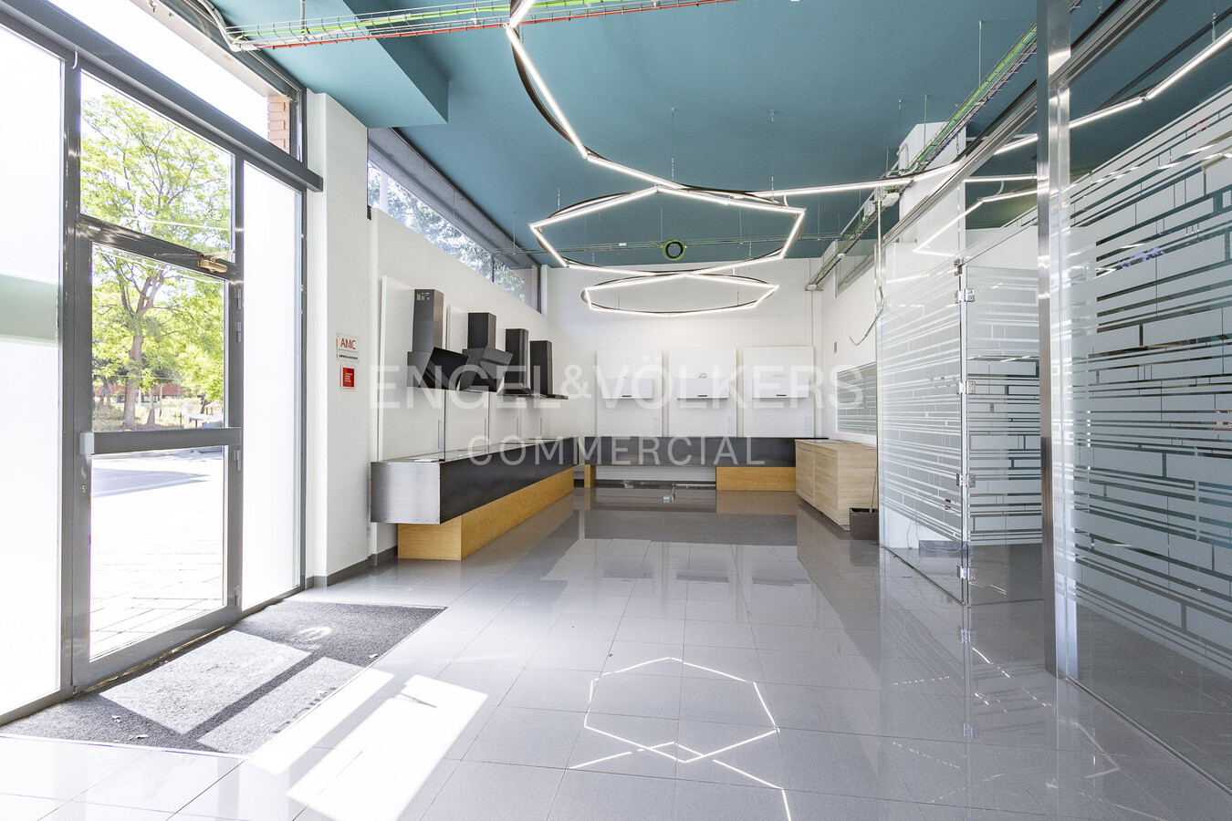Sant Just Desvern, BAR 08960 - Unidad - - - Foto del interior - Image 1 of 19