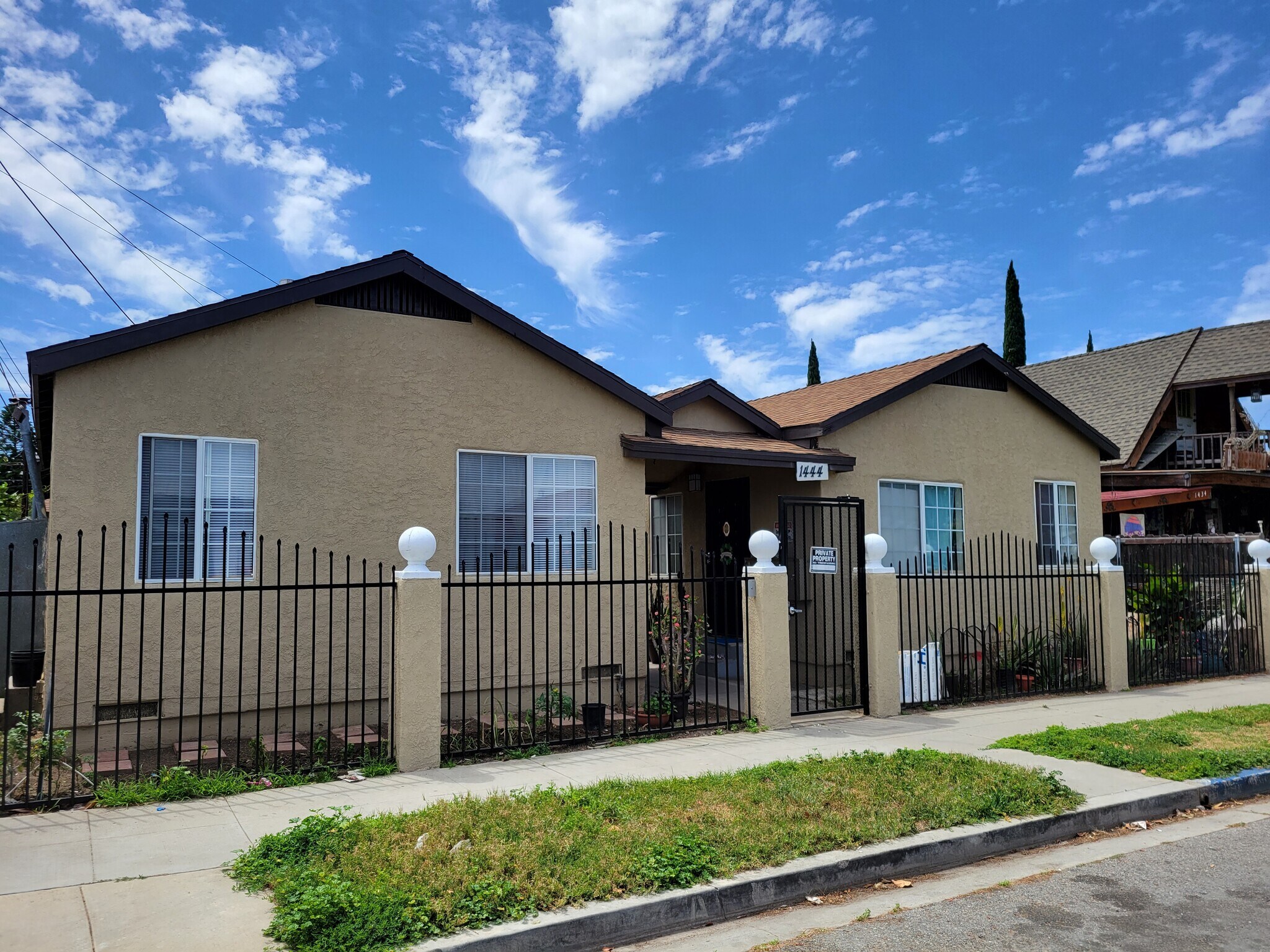 1444 E 16th St, Long Beach, CA en venta Foto del edificio- Imagen 1 de 1