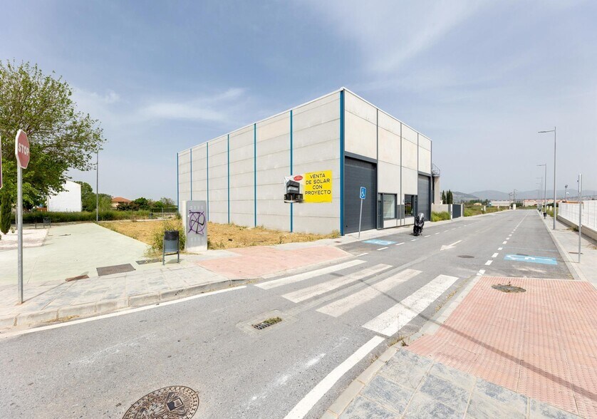 Nave en Vegas del Genil, Granada en venta - Foto del edificio - Imagen 1 de 17