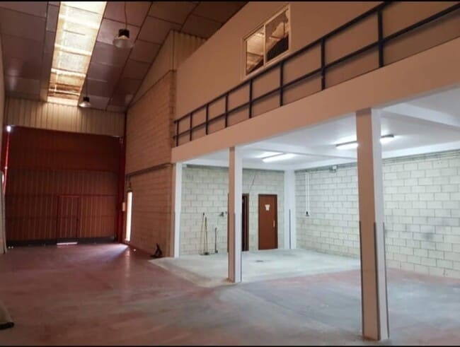 Más detalles de Nave en alquiler