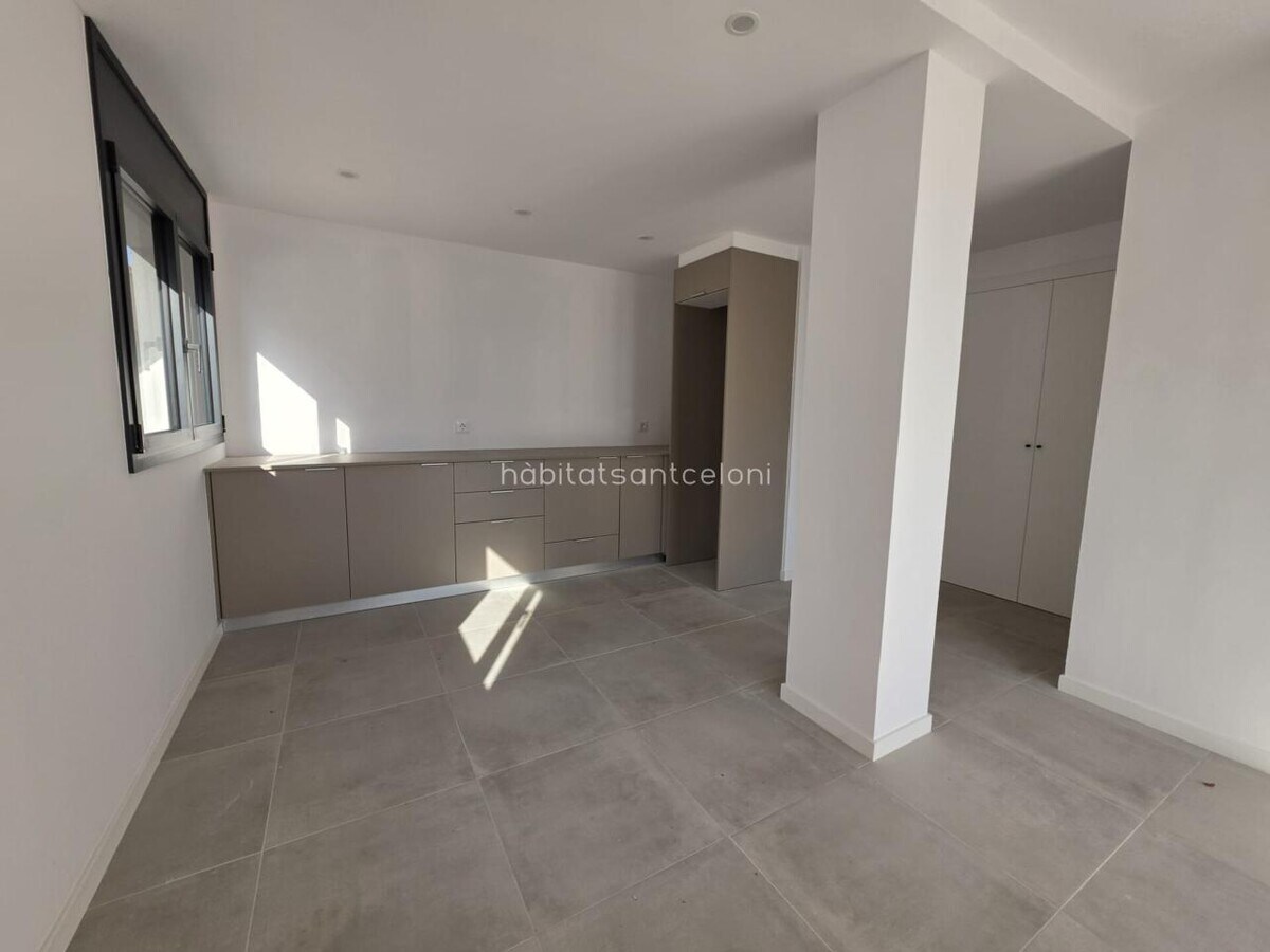 Hostalric, GER 17450 - Unidad 2 - - Foto del interior - Image 1 of 10