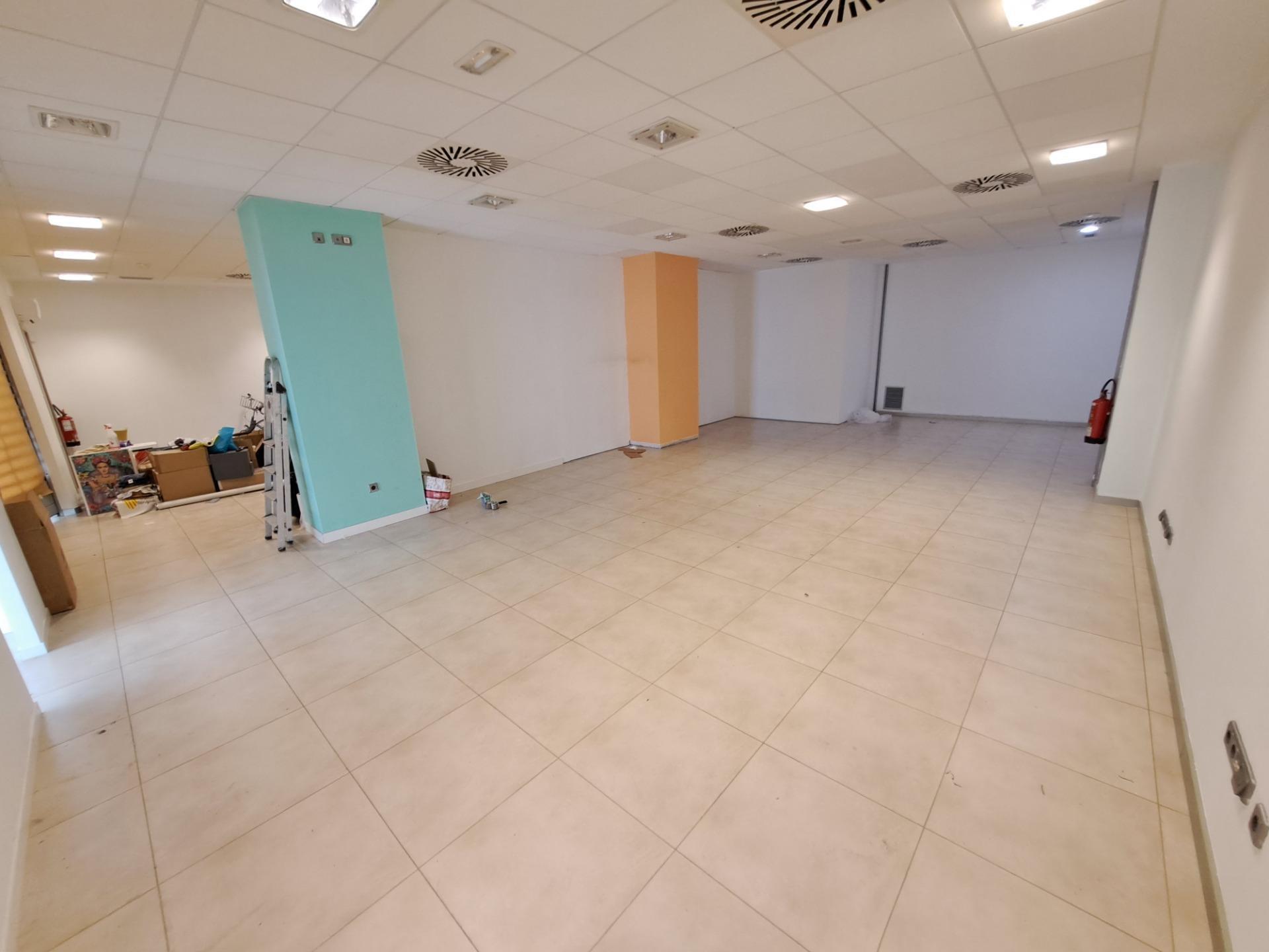Local en Carcaixent, Valencia en venta Foto del interior- Imagen 1 de 12