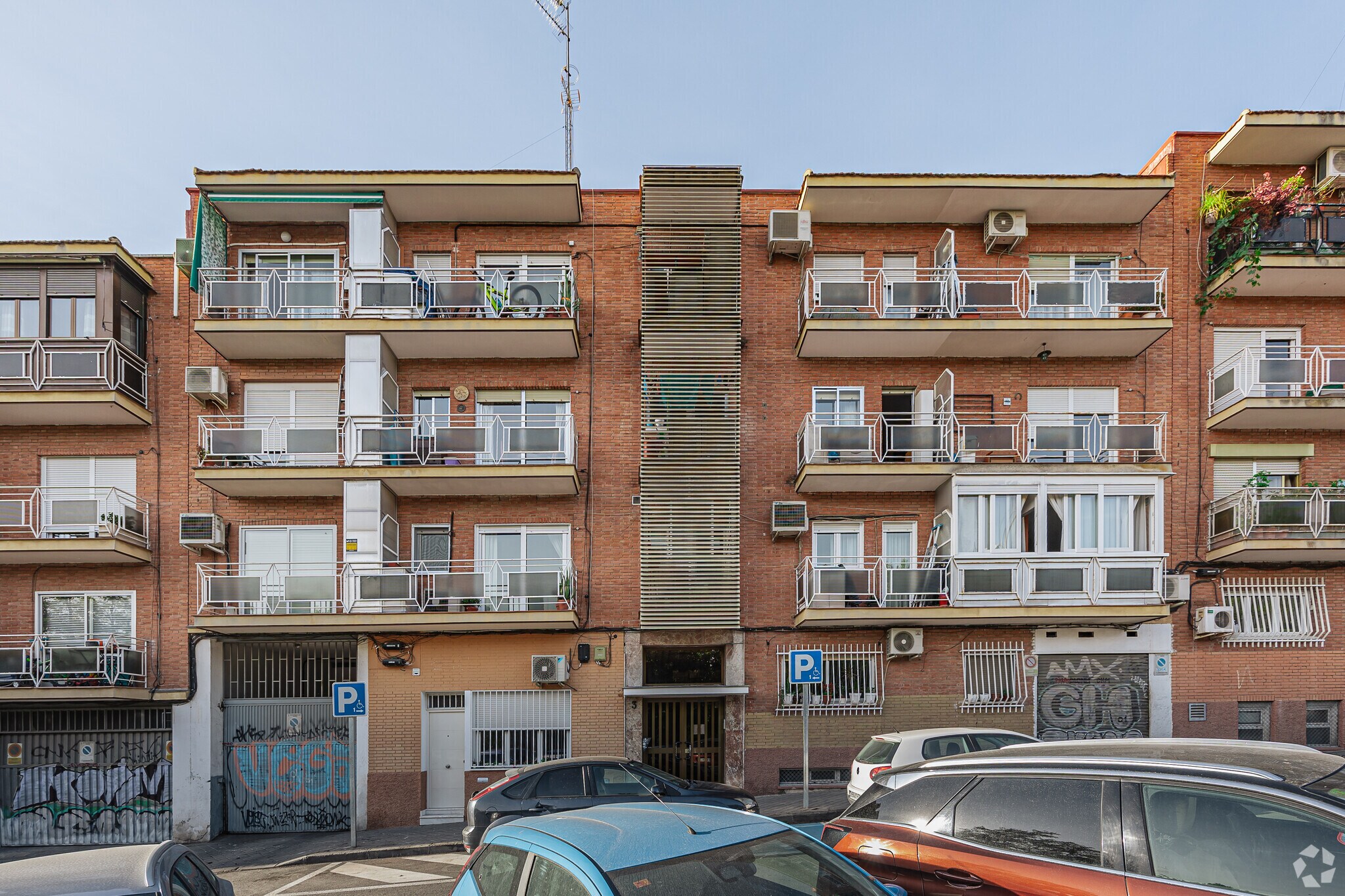 Calle Consuelo Guzmán, 3, Madrid, Madrid en venta Foto principal- Imagen 1 de 1