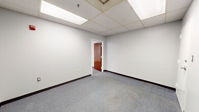 7777 Leesburg Pike, Falls Church, VA en alquiler Foto del interior- Imagen 2 de 4