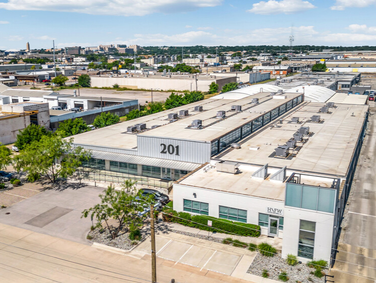 201 N Rupert St, Fort Worth, TX en alquiler - Foto del edificio - Imagen 1 de 39