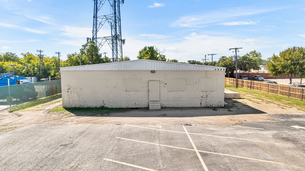 1206 TX-180, Arlington, TX en alquiler - Foto del edificio - Imagen 2 de 27