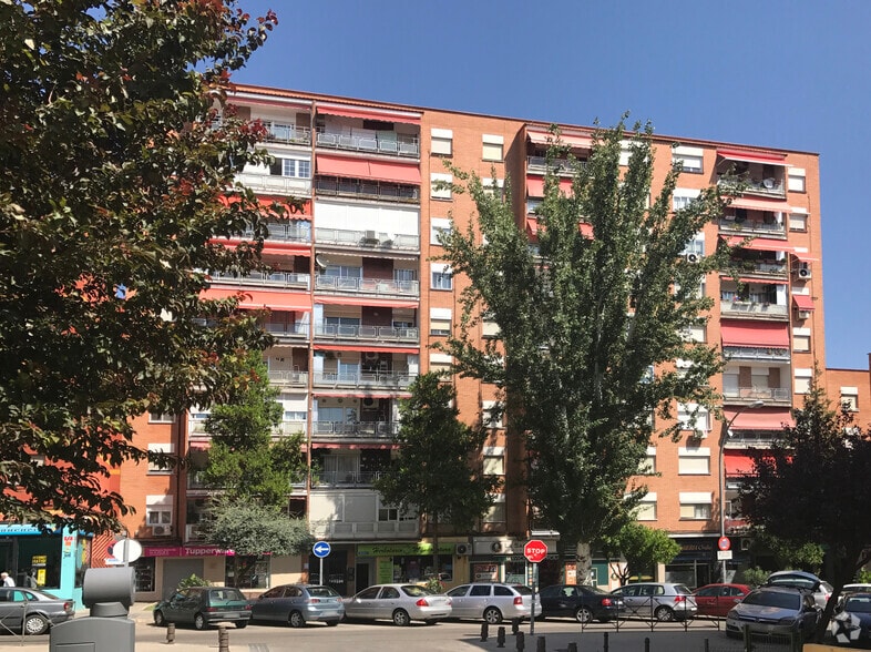 Calle de la Sagra, 5, Leganés, Madrid en alquiler - Foto del edificio - Imagen 2 de 2