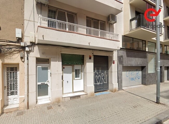 Más detalles de Calle Monges de, 20, Sant Adrià de Besòs - Edificio residencial​ en venta