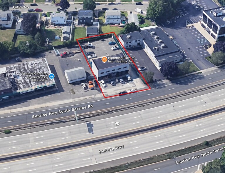 350 Sunrise Hwy, West Babylon, NY en venta - Vista aérea - Imagen 2 de 12