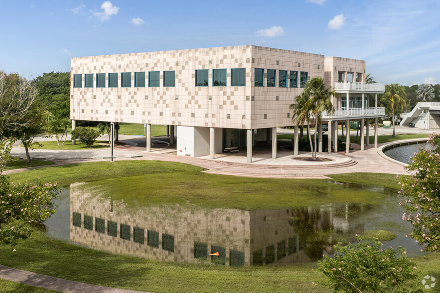 18101 Old Cutler Rd, Palmetto Bay, FL en alquiler - Foto del edificio - Imagen 2 de 5