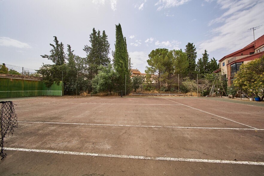 Calle Infantas, 3, La Zubia, Granada en venta - Foto del edificio - Imagen 2 de 36
