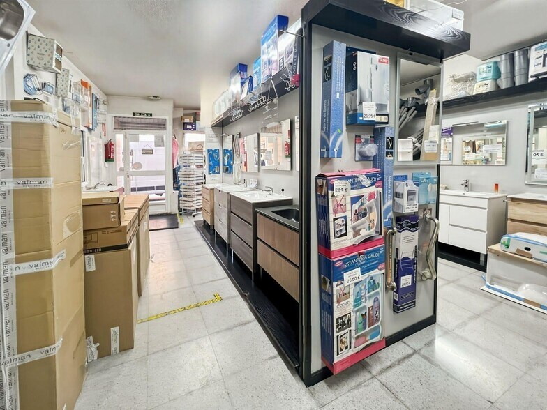 Edificio residencial en Pinto, Madrid en venta - Foto del interior - Imagen 2 de 4