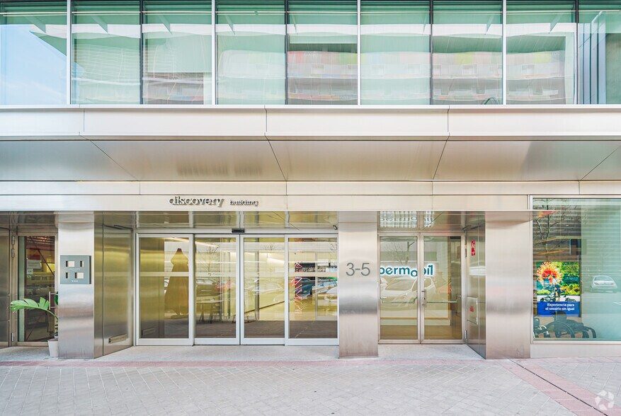 Calle Estébanez Calderón, 3-5, Madrid, Madrid en alquiler - Foto del edificio - Imagen 3 de 7