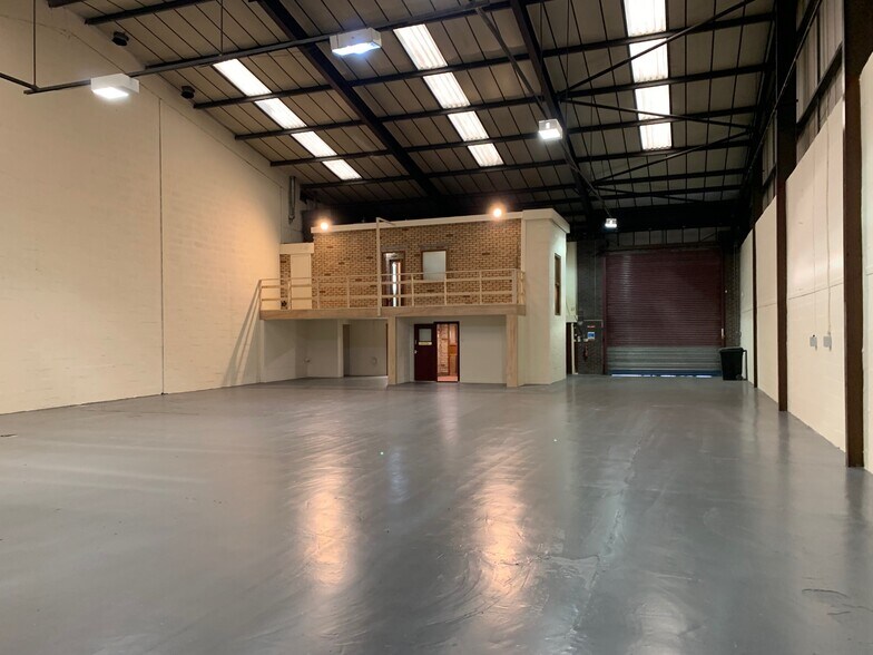 2500 London Rd, Glasgow en alquiler - Foto del edificio - Imagen 3 de 20