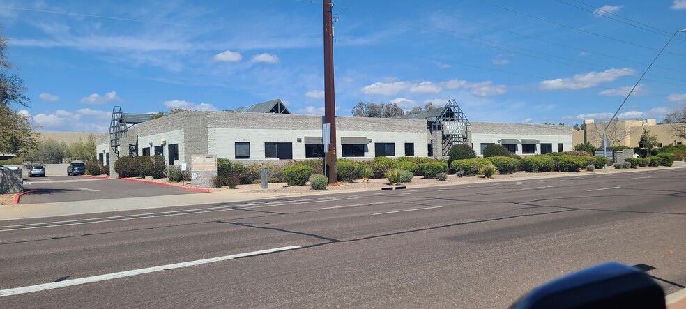 6344 E Broadway Rd, Mesa, AZ en alquiler - Foto del edificio - Imagen 1 de 59