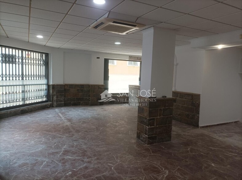 Local en Elche, Alicante en alquiler - Foto del interior - Imagen 2 de 11