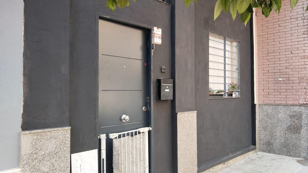 Local en Mairena del Aljarafe, Sevilla en venta - Foto del edificio - Imagen 3 de 11