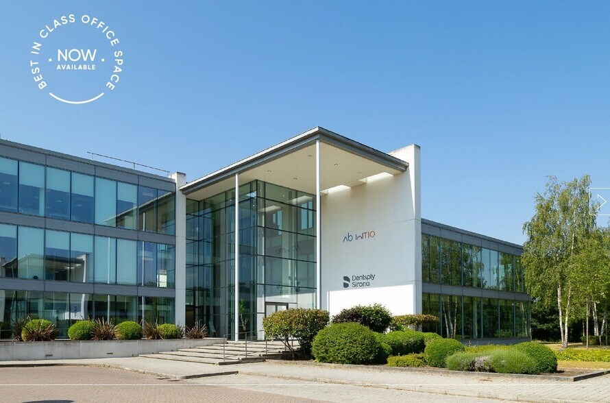 3 Wellington Way, Weybridge en alquiler - Foto del edificio - Imagen 2 de 12