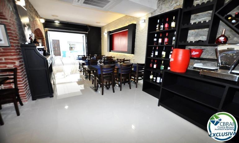 Roses, GER 17480 - Unidad - - - Foto del interior - Image 2 of 18