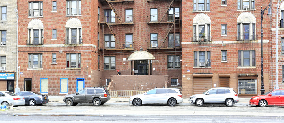 1362 Grand Concourse, Bronx, NY en venta - Foto del edificio - Imagen 3 de 3